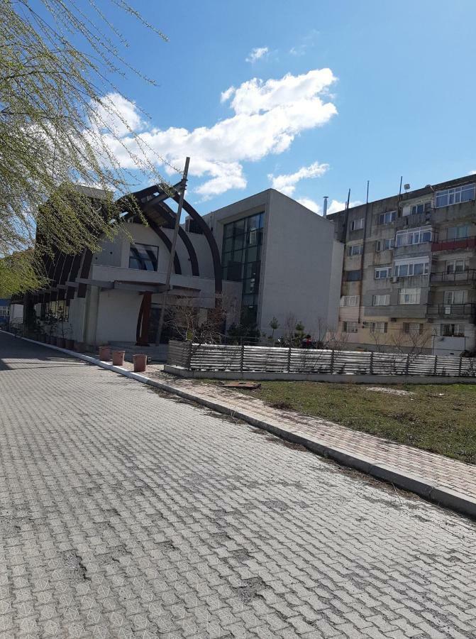 Apartament 2 Camere Sulina Luaran gambar